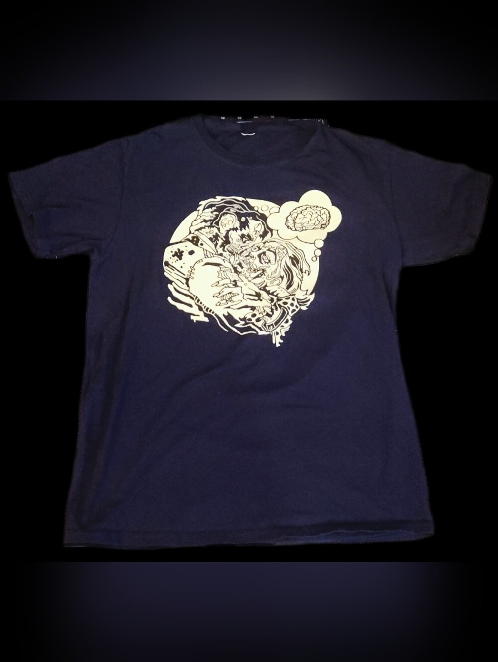 #WC151 Graphic Zombie Kiss T‑Shirt in Navy with Cream Print